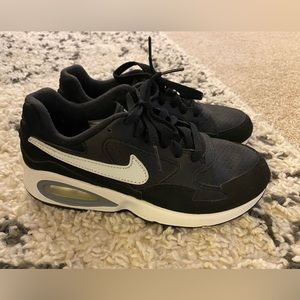Nike Air Max St Black Size 5